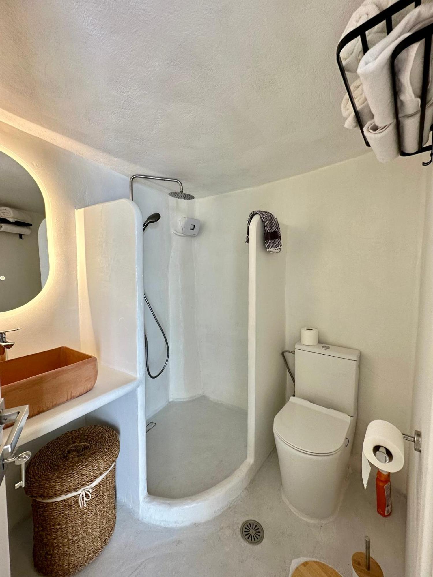 Lythi Kythnos Apartment Bagian luar foto