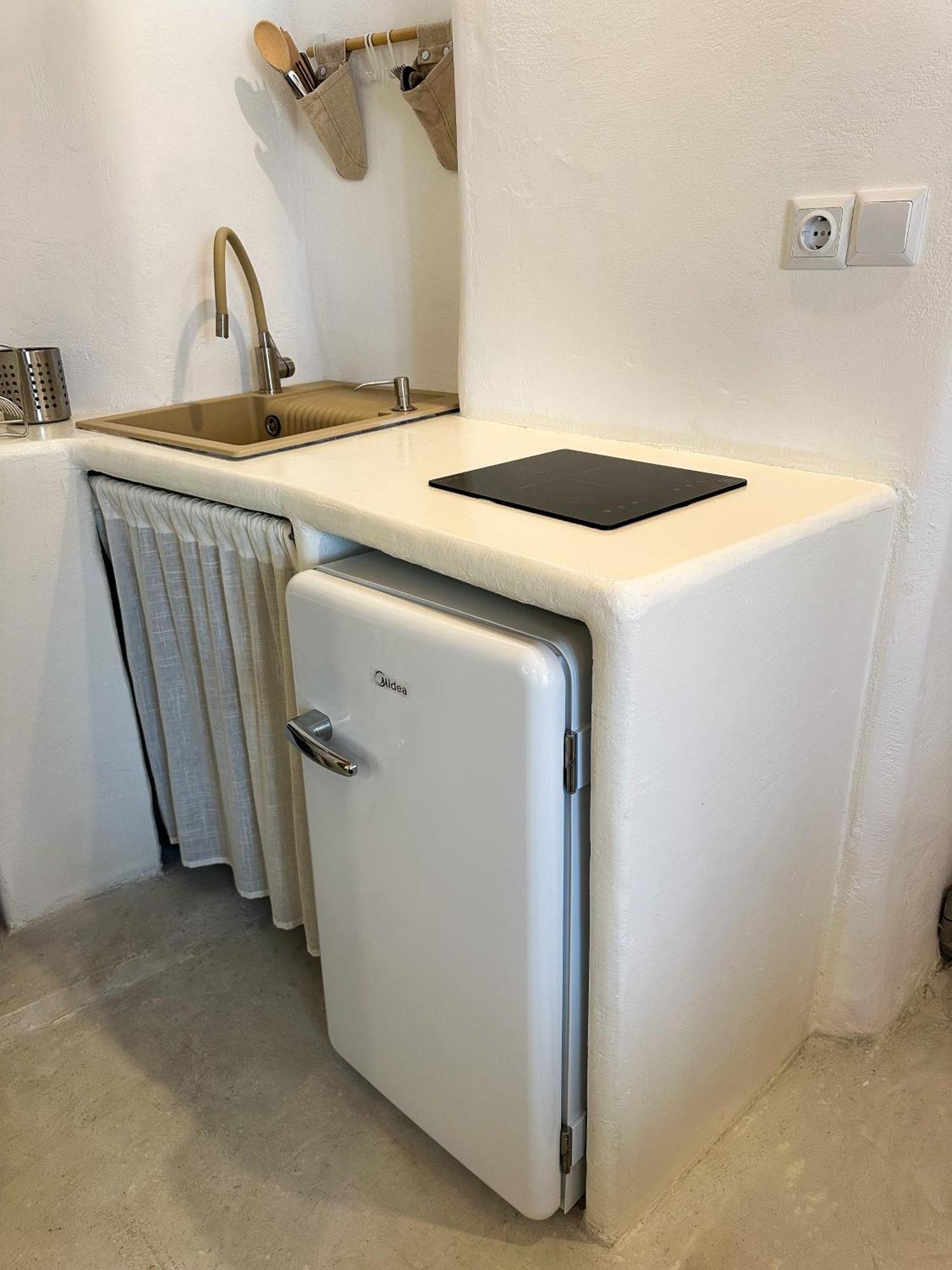 Lythi Kythnos Apartment Bagian luar foto