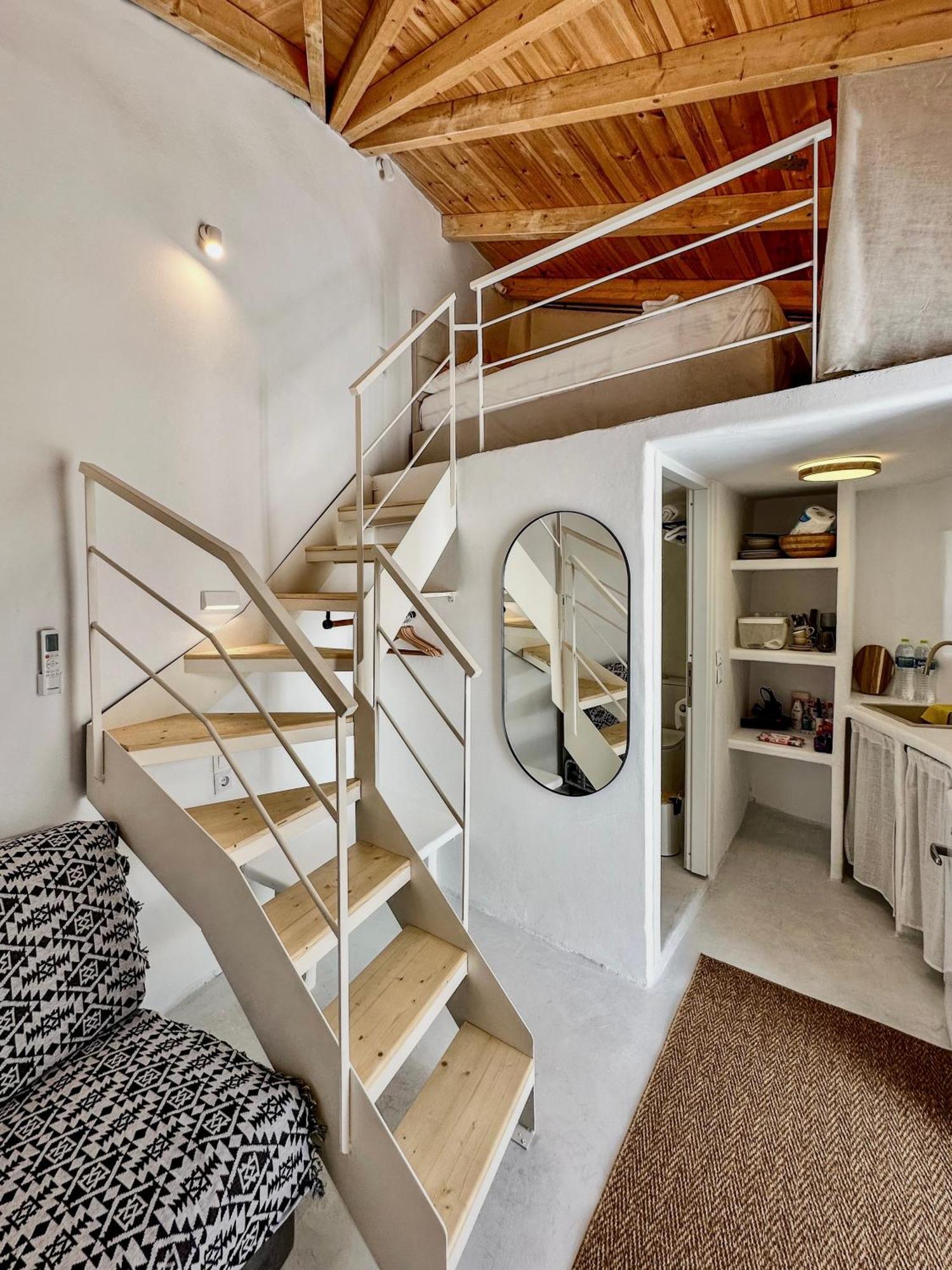 Lythi Kythnos Apartment Bagian luar foto